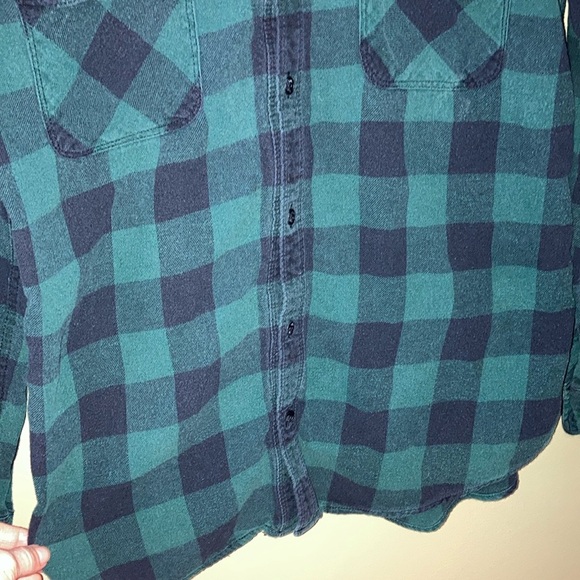 TNA Green and Black Button Down Shirt with Hood - Picture 4 of 13